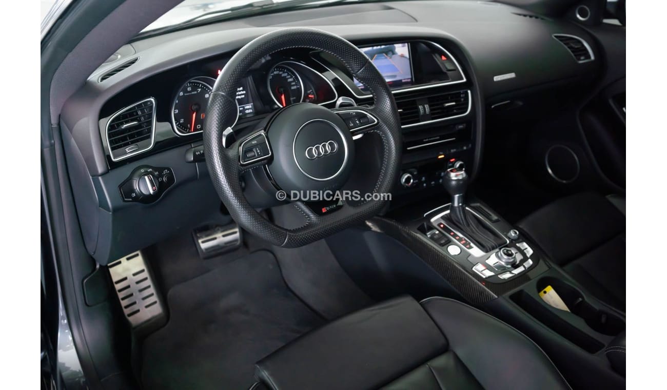 أودي RS5 2015 Audi RS5 Coupe 4.2L V8 / Full-Service History