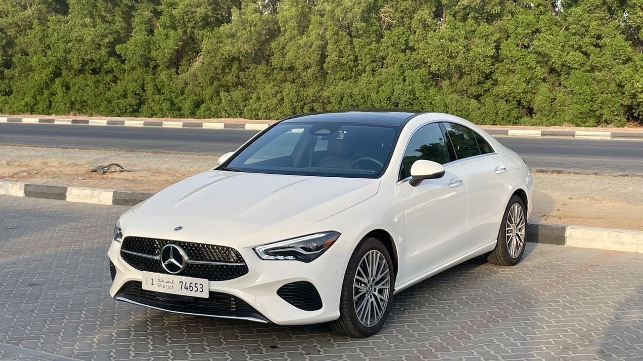 Mercedes Benz CLA250 Premium + 2.0L Accident Free