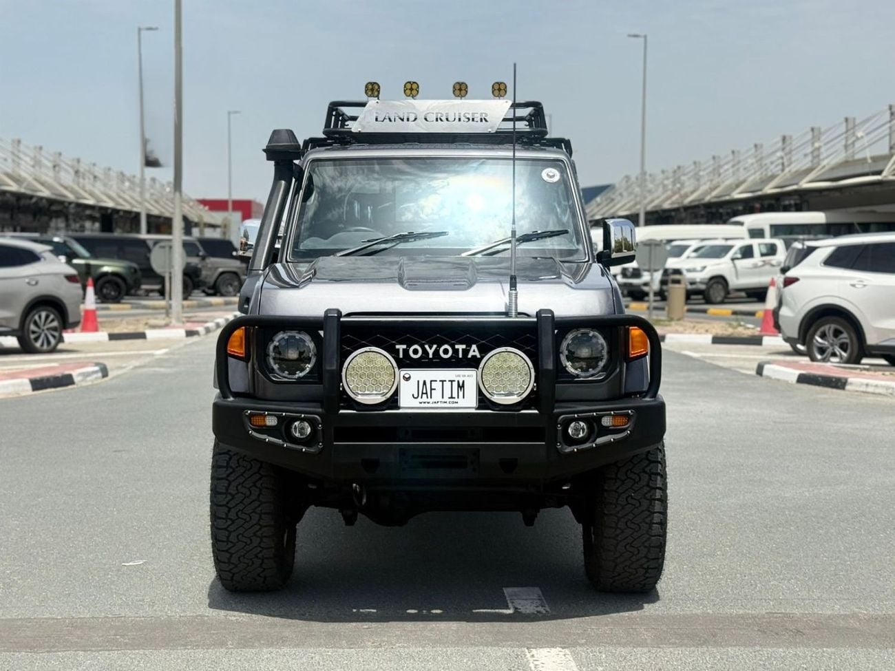 تويوتا لاند كروزر بيك آب -