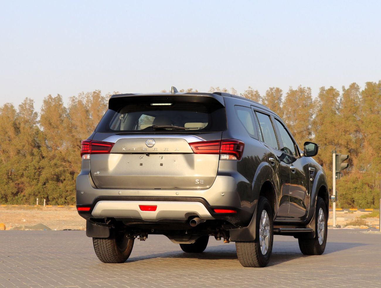 نيسان إكستيرا SE 2.5L RWD