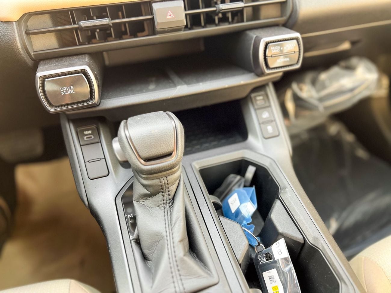 تويوتا راف ٤ EXPORT ONLY - TOYOTA RAV4 2.0L LE