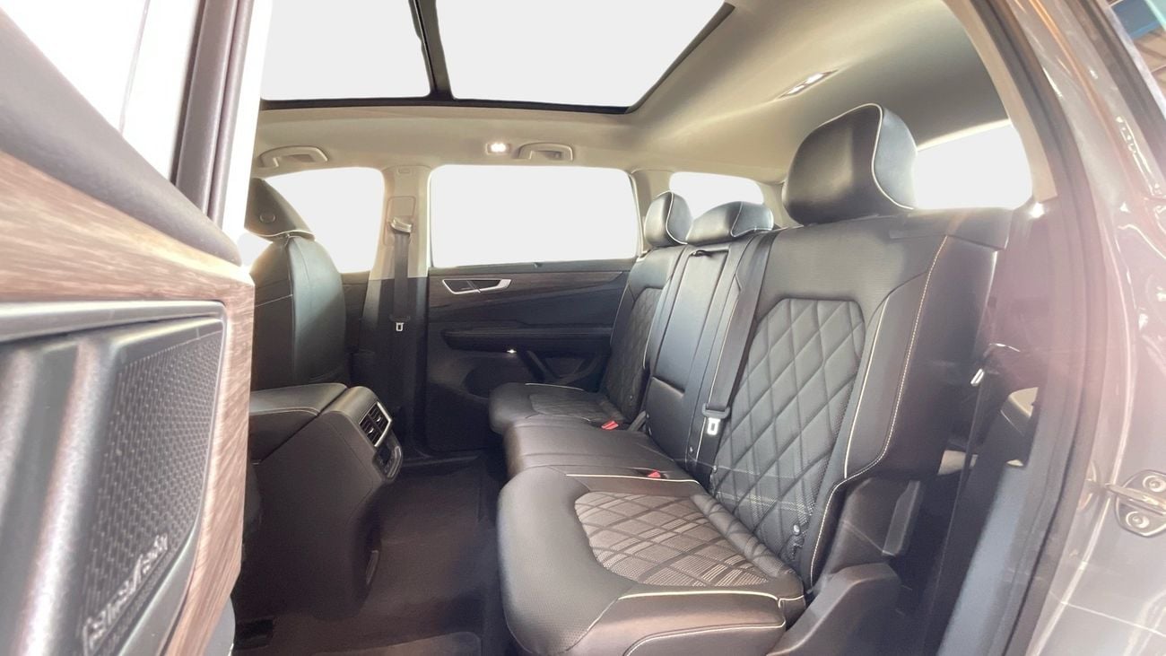 Volkswagen Teramont 2.0 R-LINE 4WD | Guaranteed Warranty | 0 Down Payment