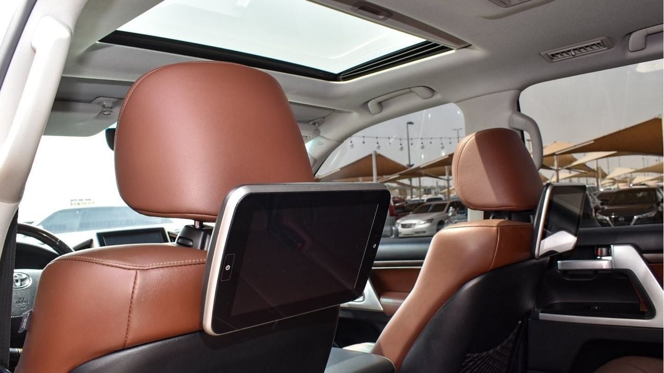 Toyota Land Cruiser VXR V8