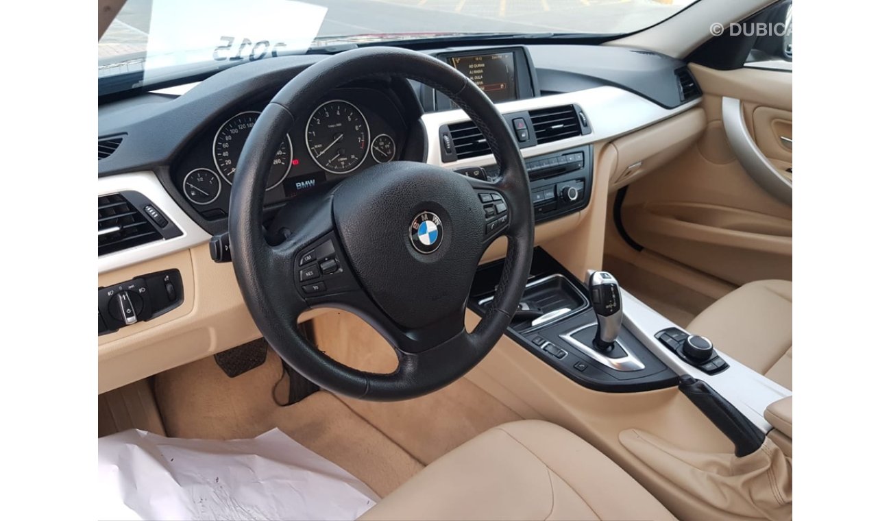 بي أم دبليو 316i بي ام دبليو موديل 2015 خليجي السياره حاله وكاله من الداخل والخارج فل اوبشن الموتر معاه مفتاحين