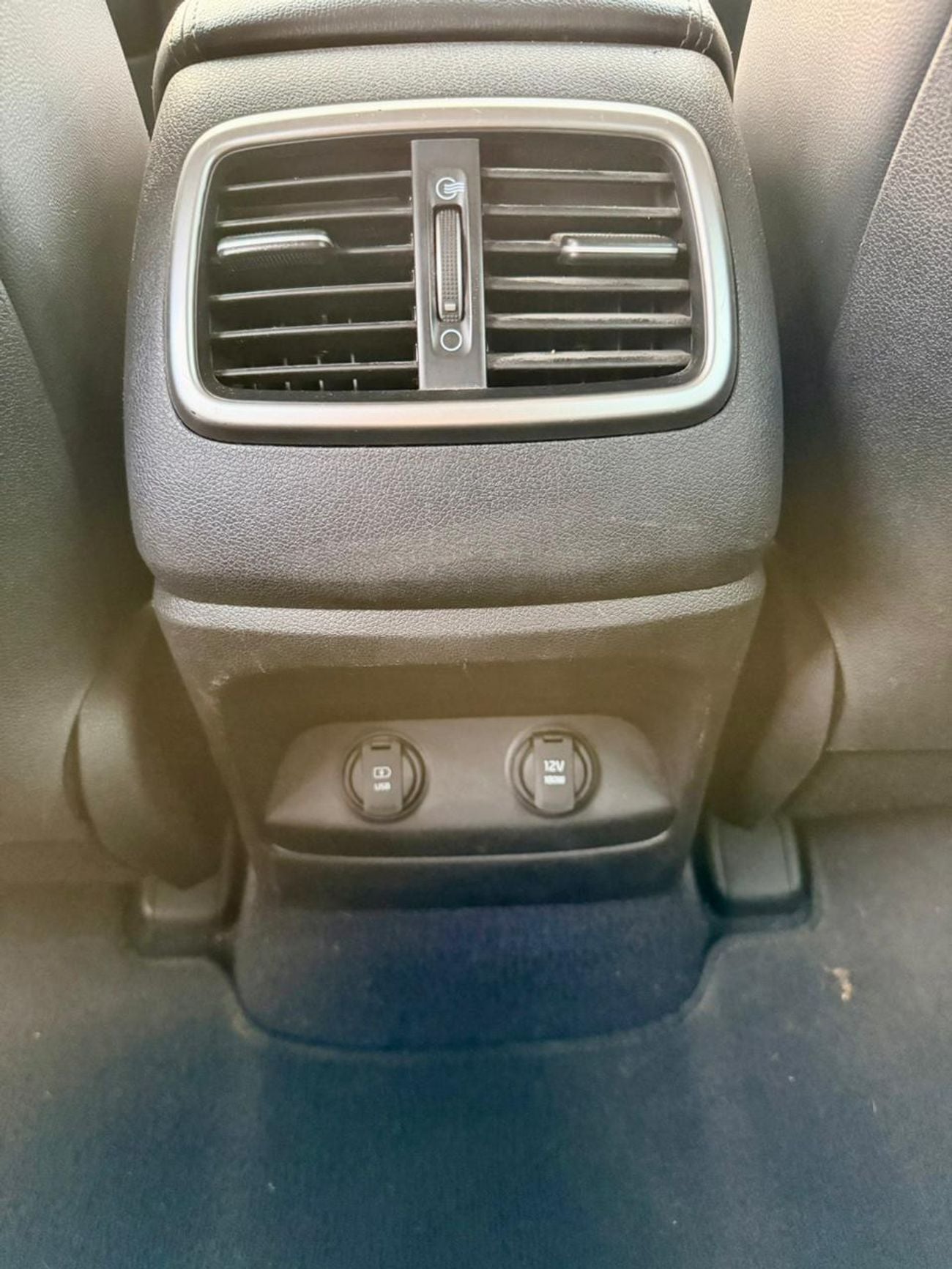 Kia Sorento 2019 KIA SORENTO 3.3L EX White READY 7 LEADER SEATS  5XYPH4A51KG460922