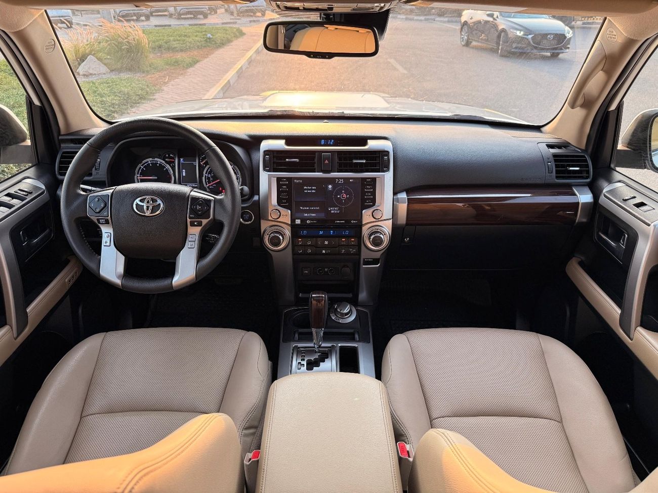 Toyota 4Runner Limited edition 2020 model leather seats, sunroof, seat cooler,heater