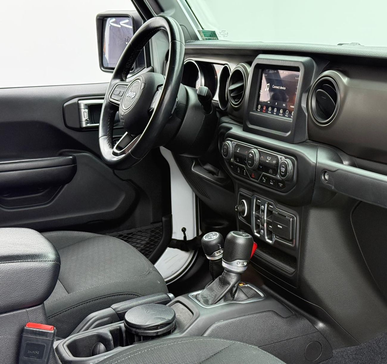 جيب جلادياتور 2020 Jeep Gladiator Sport, 2026 Jeep Warranty, Full Jeep Service History, Low Km, GCC