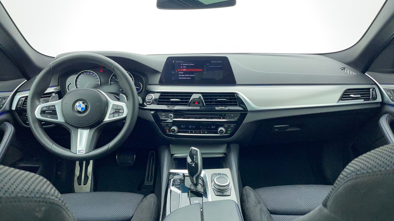 بي أم دبليو 520i M SPORT 2 | بدون دفعة مقدمة | اختبار قيادة مجاني للمنزل