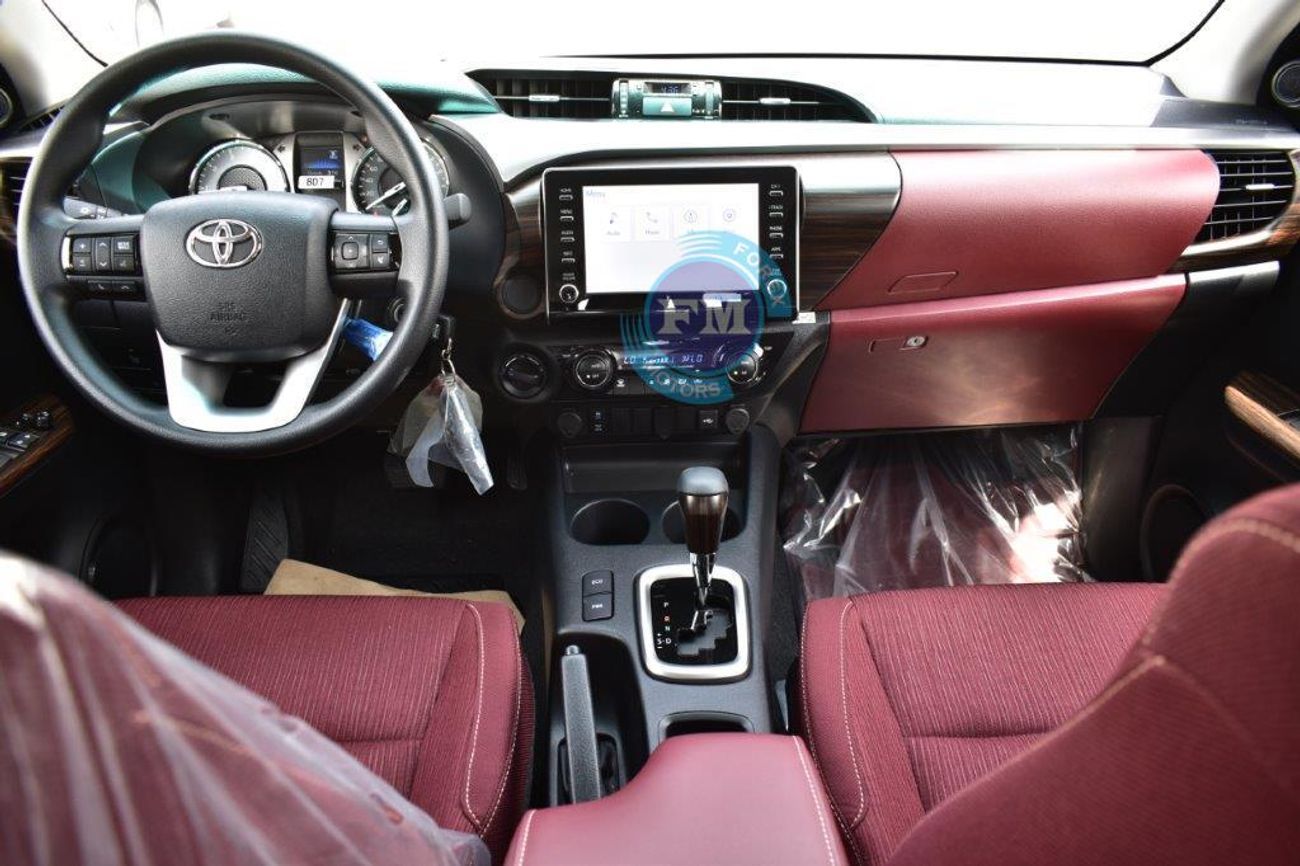 تويوتا هيلوكس Double Cab Pickup GLXS-V 2.4L Diesel 4WD 5 Seater Automatic