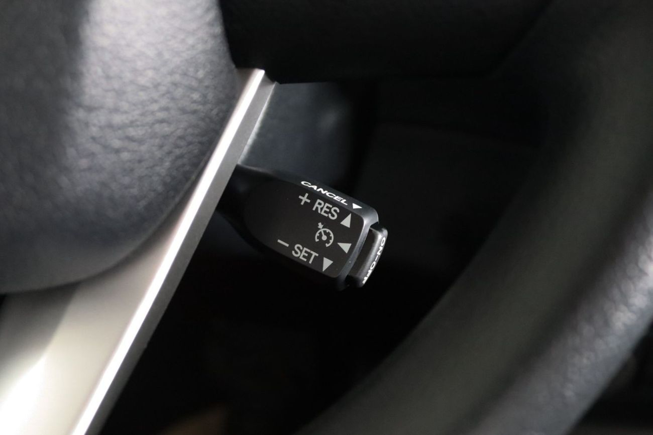 Toyota Hilux 2025 HILUX 2.7 4X4 AT - **التصدير فقط خارج الخليج***EXPORT ONLY**