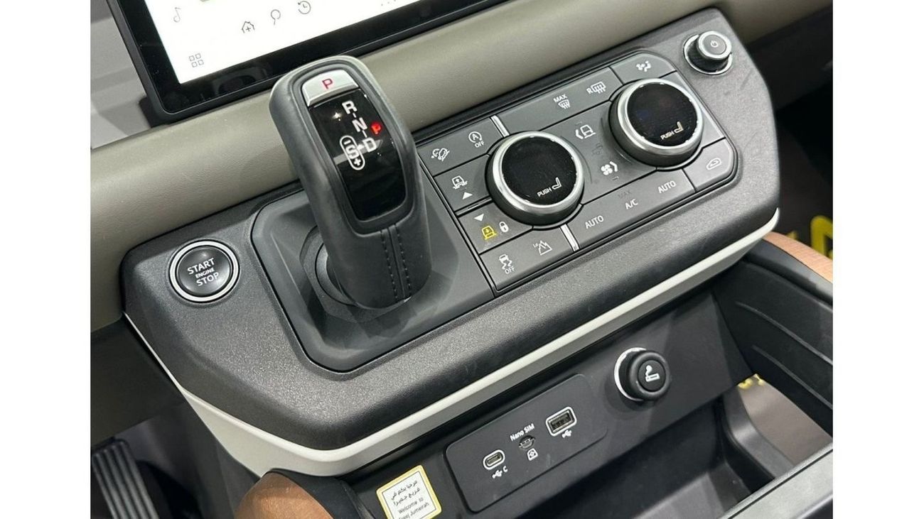 Land Rover Defender 2021 Land Rover Defender P400 90 HSE, April 2026 Land Rover Warranty, Full Options, GCC