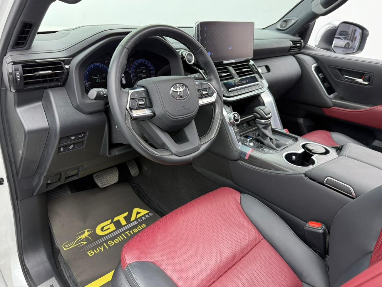 تويوتا لاند كروزر VXR 3.5L 2025 Toyota Land Cruiser VXR, Toyota Warranty+Service Contract+Full Service History ,GCC