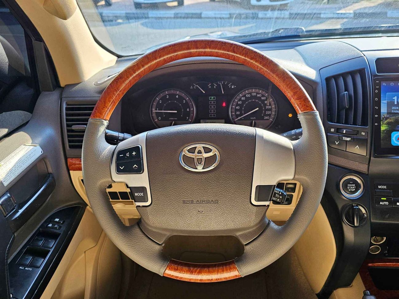 تويوتا لاند كروزر / GXR V6 / SUNROOF / FULL OPT / ORG  SHAPE / LOT#16404