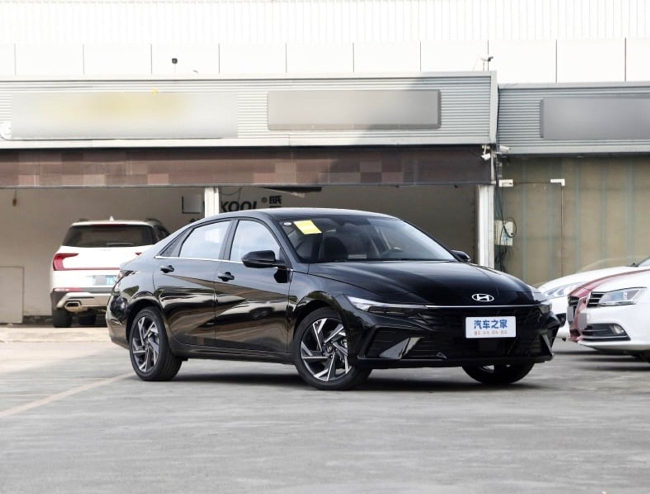 هيونداي إلانترا Elantra Premium Full With Radar