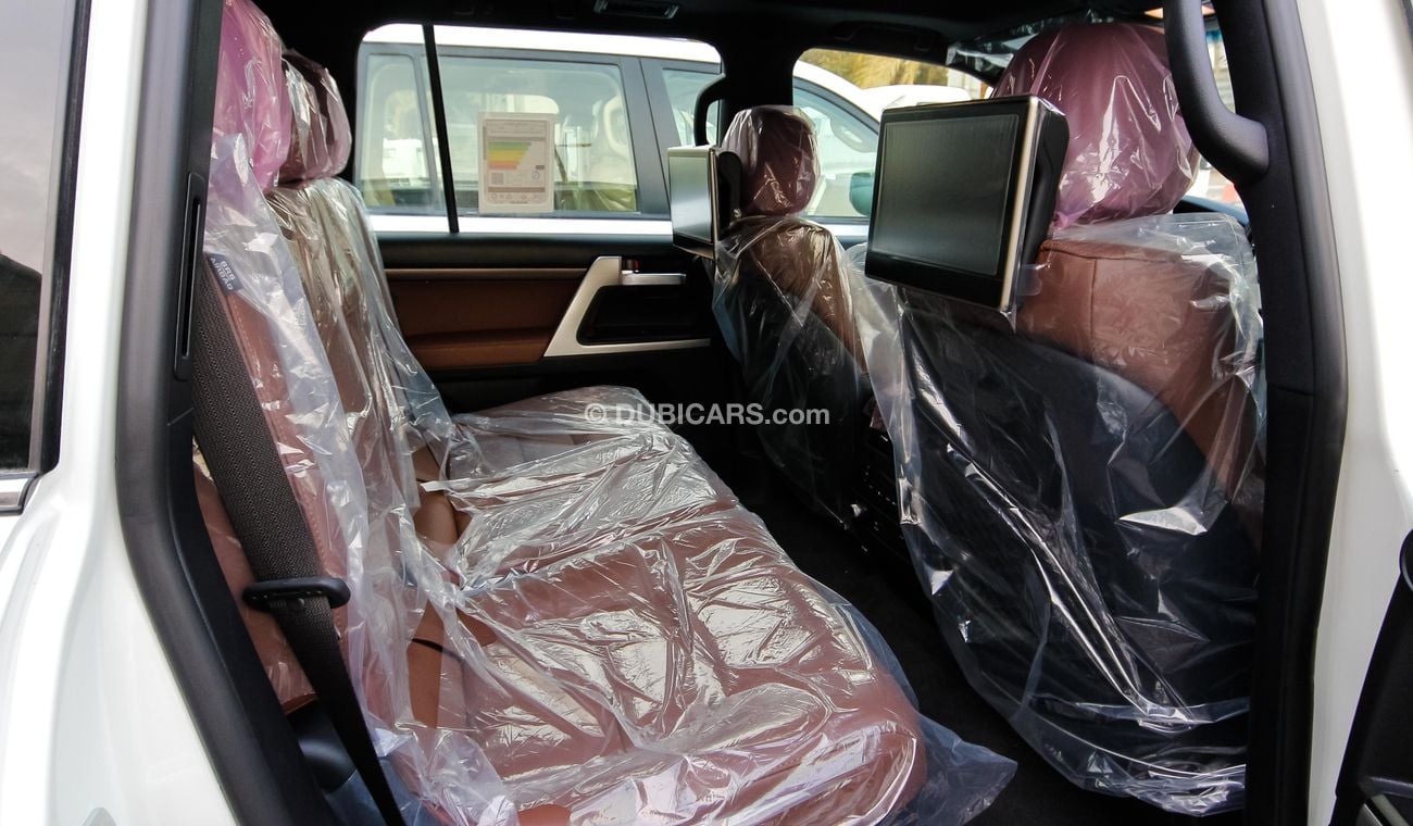 تويوتا لاند كروزر VXS V8 5.7