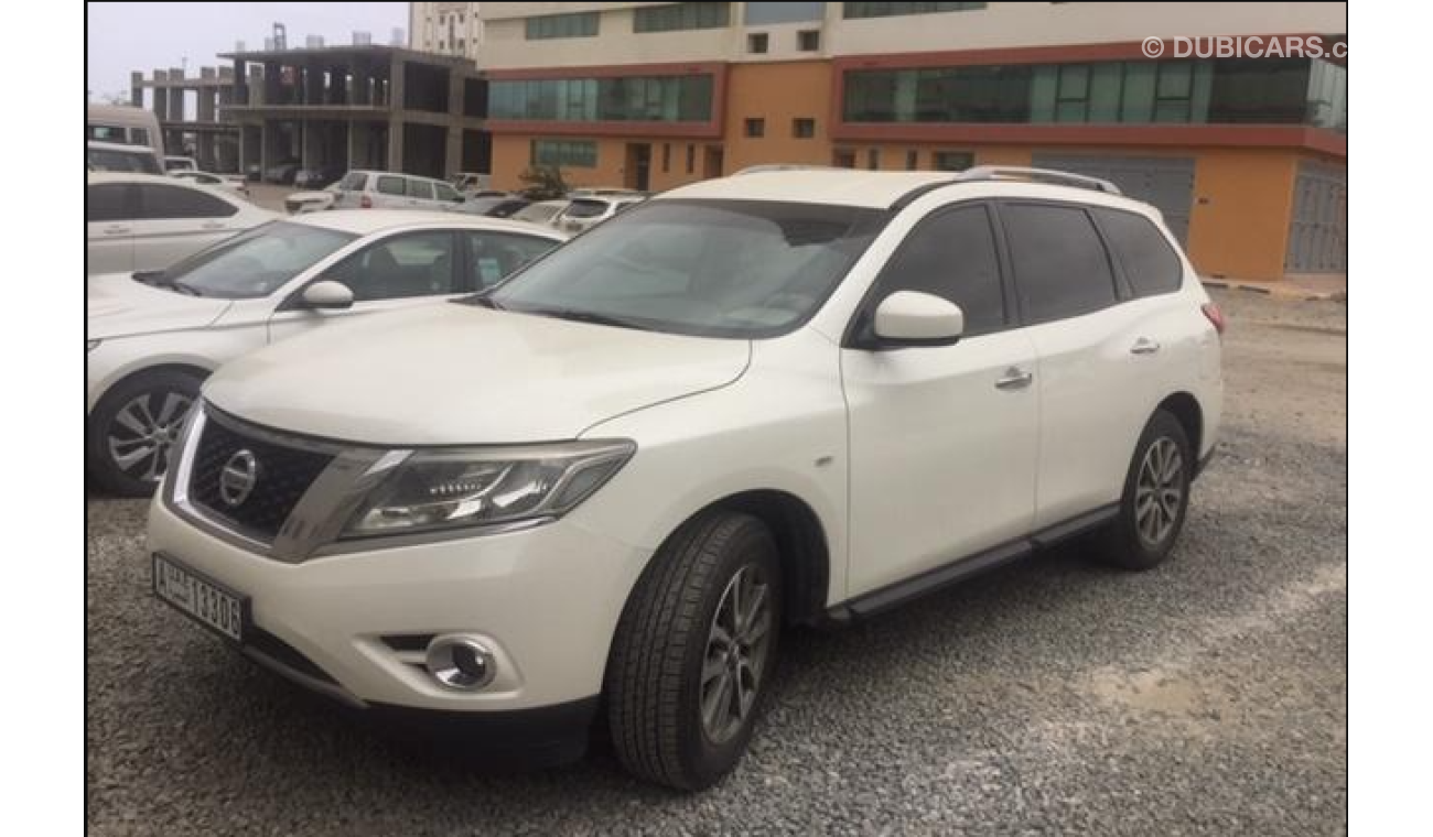 Nissan Pathfinder SUV