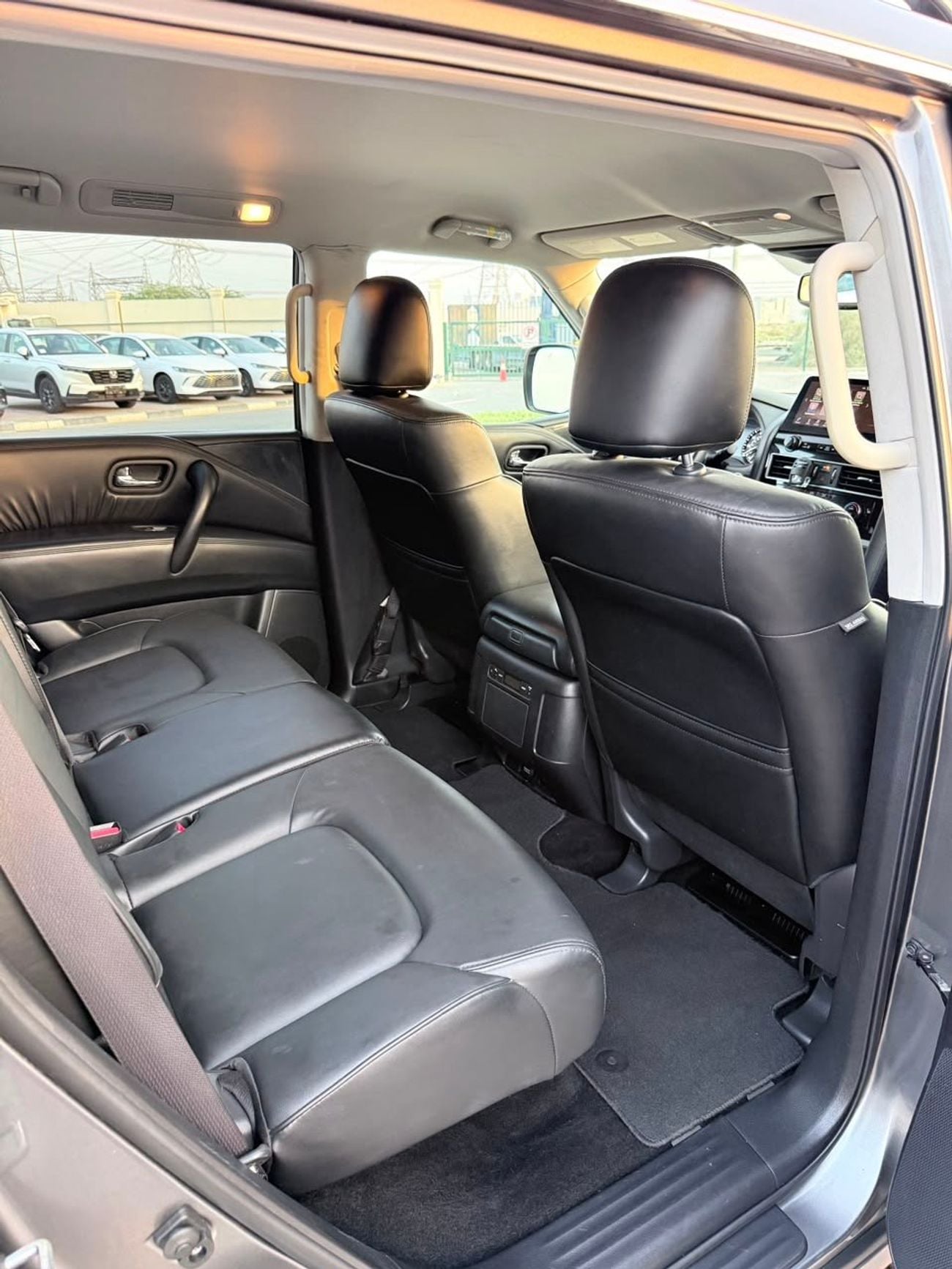 Nissan Armada 2023 SV 5.6L