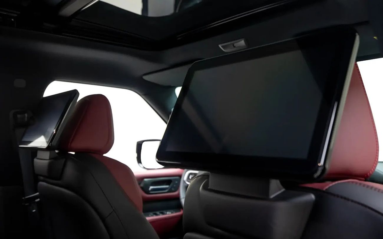 نيسان باترول LE Platinum - GCC Spec - With Warranty