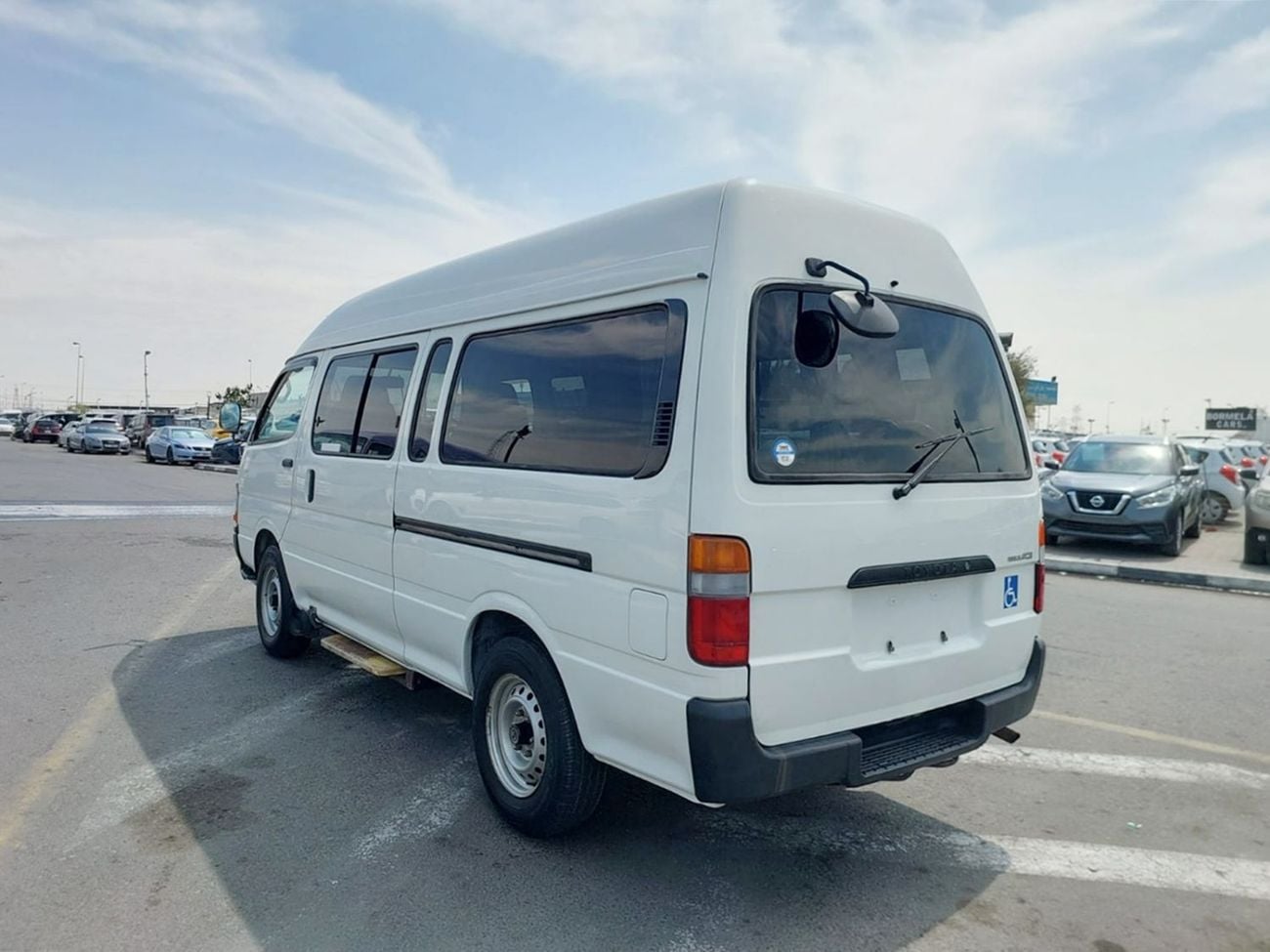 Toyota Hiace (RAMADAN OFFER) TOYOTA HIACE VAN RHD 2003 MODEL 2.4 L PETROL AUTOMATIC(PM02943)