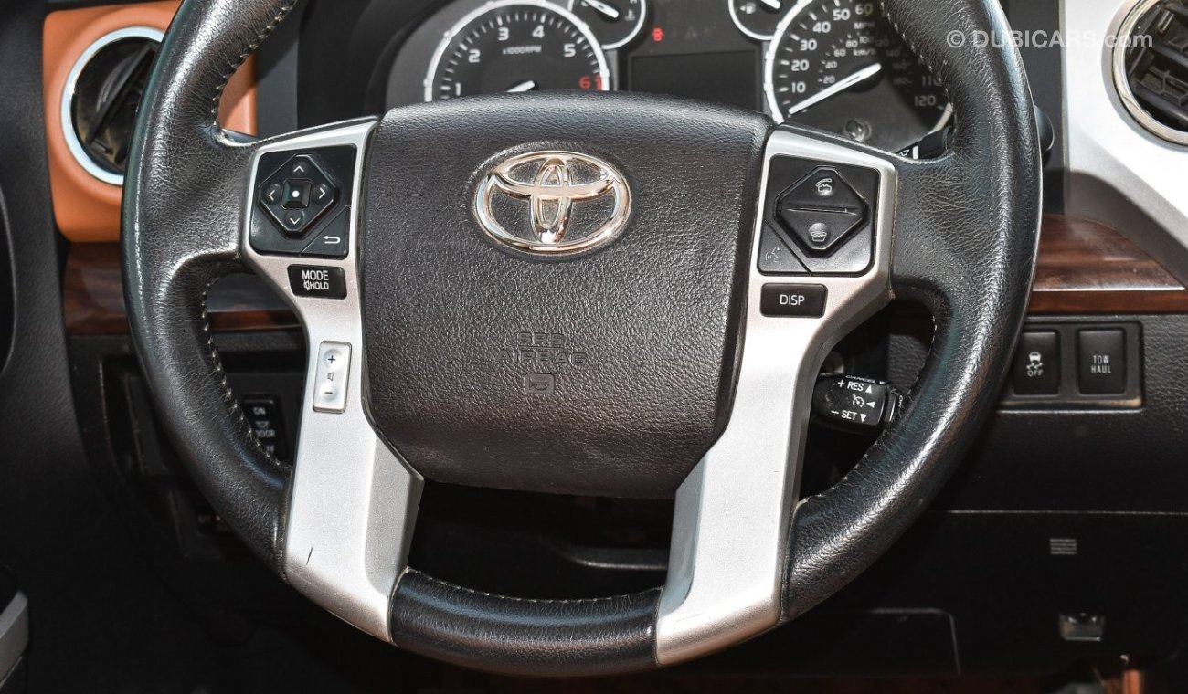 Toyota Tundra Limited 5.7L V8