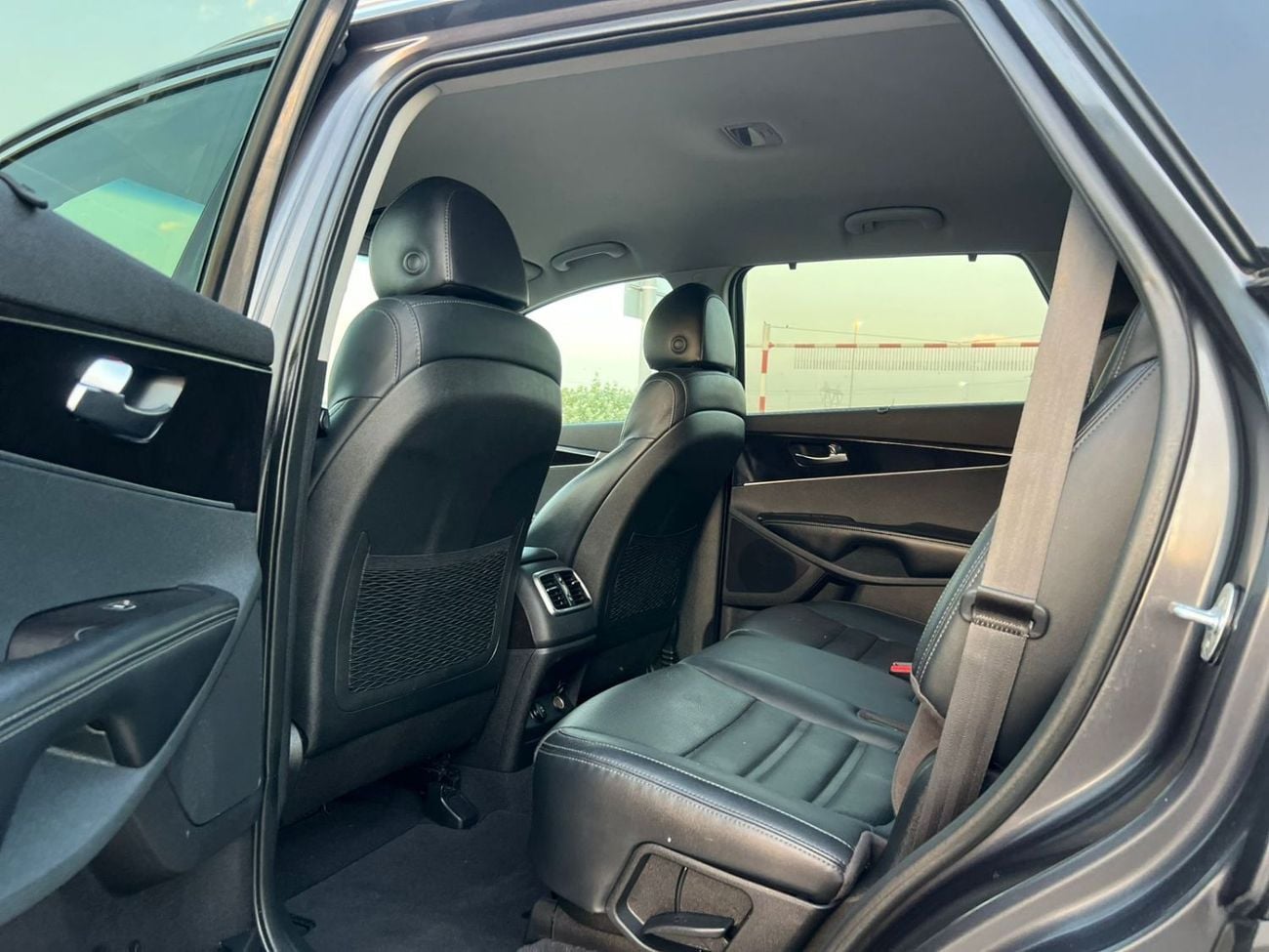 كيا سورينتو EX 2018 Kia Sorento MidOption Full Automatic - 3.3L V6 - Rear Camera & Sensor - Leather Seat - Auto