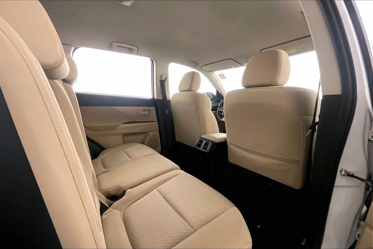 Mitsubishi Outlander GLX Basic | Guaranteed Warranty | 0 Down Payment