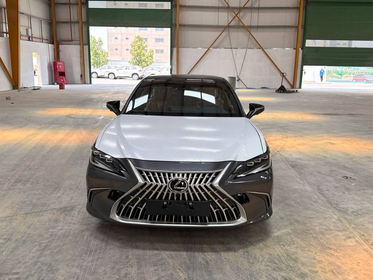 Lexus ES350 2025 LEXUS ES350 3.5L ULTRA LUXURY + RADAR GCC BRAND NEW 0KM (ONLY FOR EXPORT)