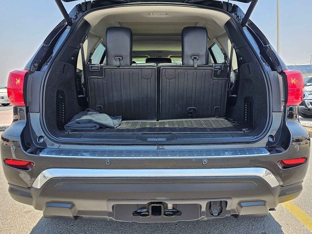 نيسان باثفايندر PLATINIUM/ 4WD V6/ DUAL SUNROOF/ HEATING-COOLING SEATS/  BUTTON START/ 758 Monthly /LOT#25362