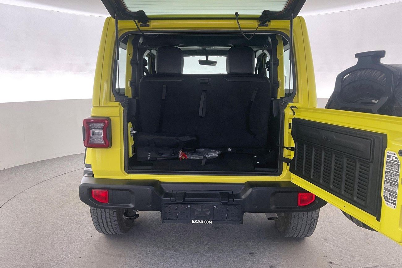 Jeep Wrangler Sahara Plus | National Day Celebration | Guaranteed Warranty | 0 Down Payment