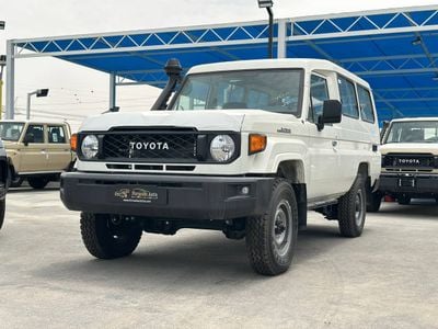 Toyota Land Cruiser LC78 4.2L DSL M/T // STD Option With Power Windows , Center Lock // Special Offer // By Formula Auto