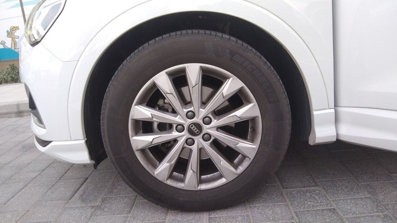 Audi Q3 35 TFSI ADVANCED 1.4 | Zero Down Payment | Home Test Drive