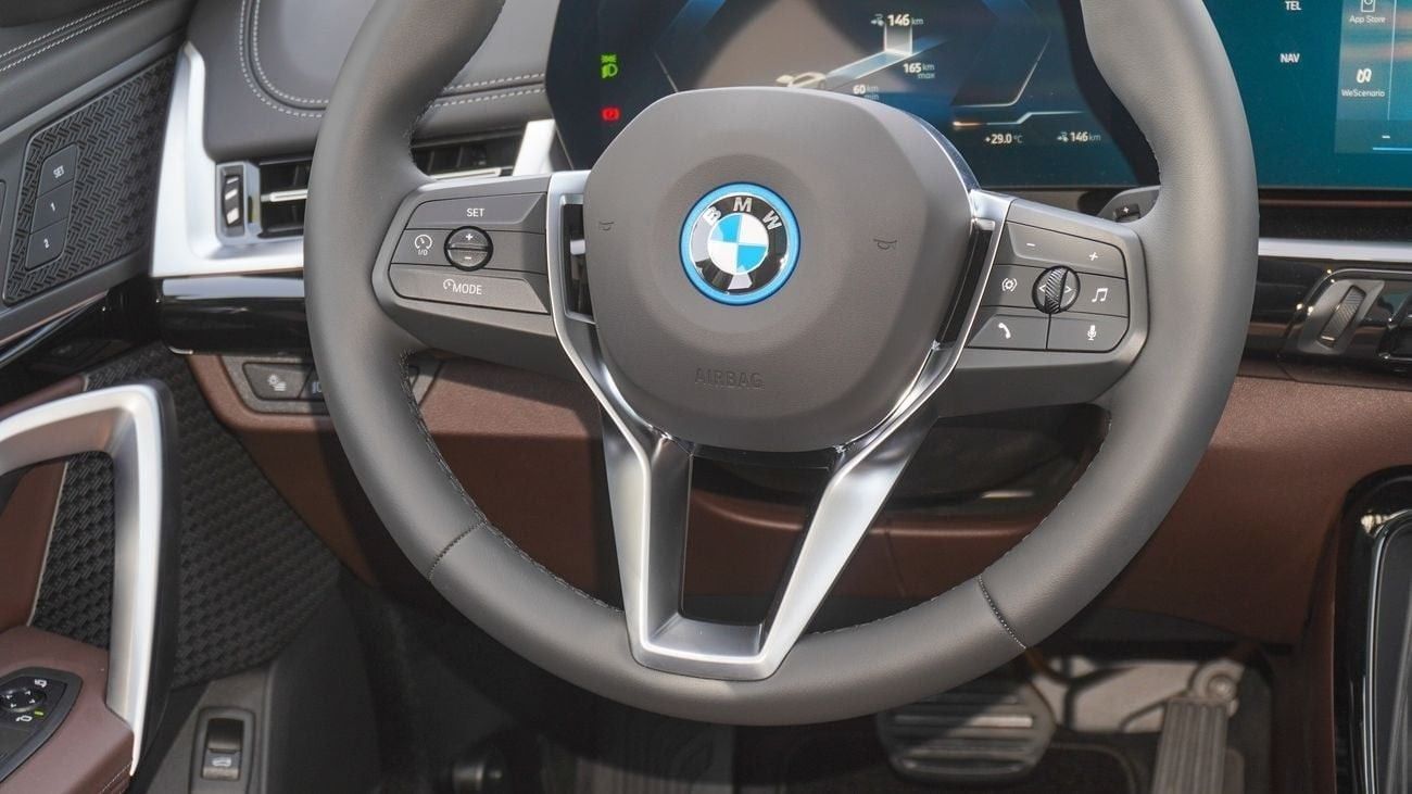 بي أم دبليو iX1 EDrive 25L