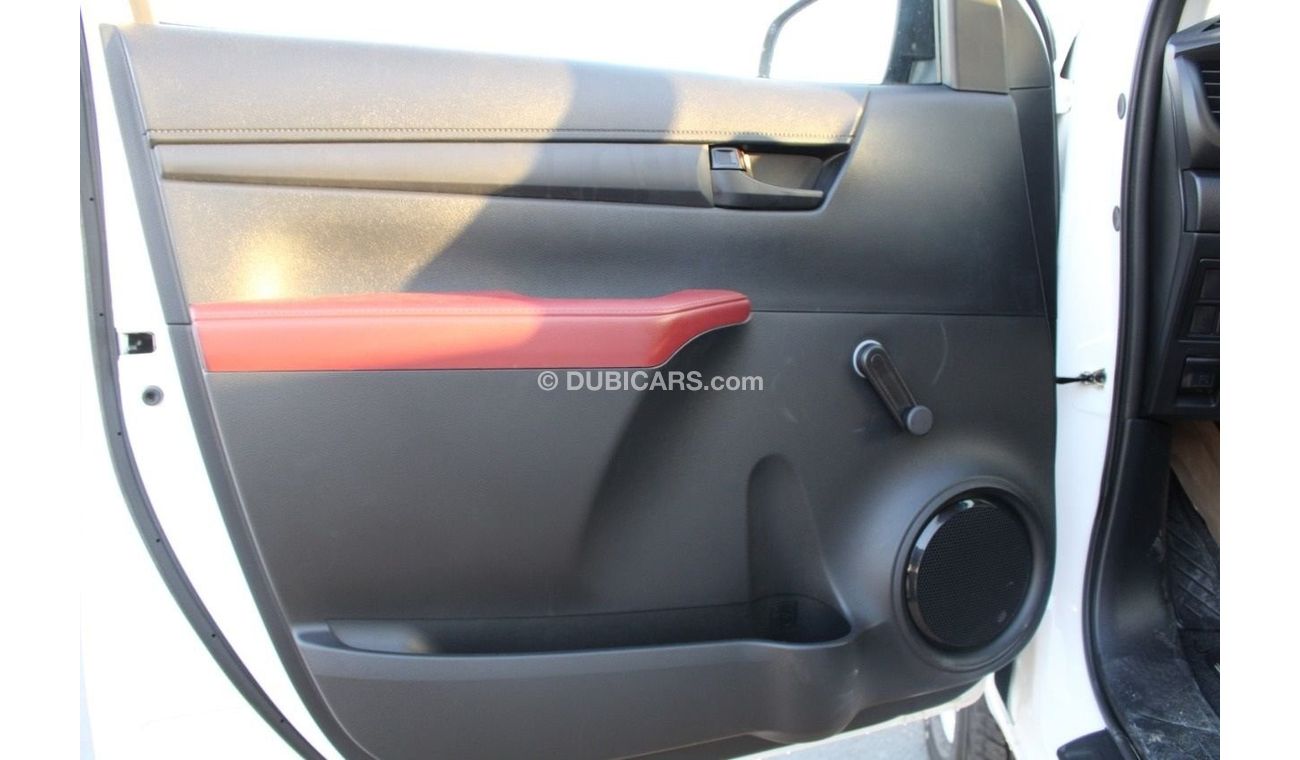 Toyota Hilux 2.4L Diesel Double Cab DLX-E Manual