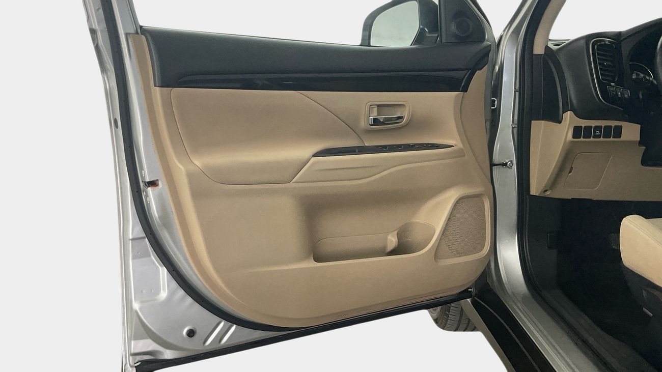 ميتسوبيشي آوتلاندر GLX Midline | شامل الضمان | 0 ﺪﻔﻋﺓ ﺃﻮﻟﻯ