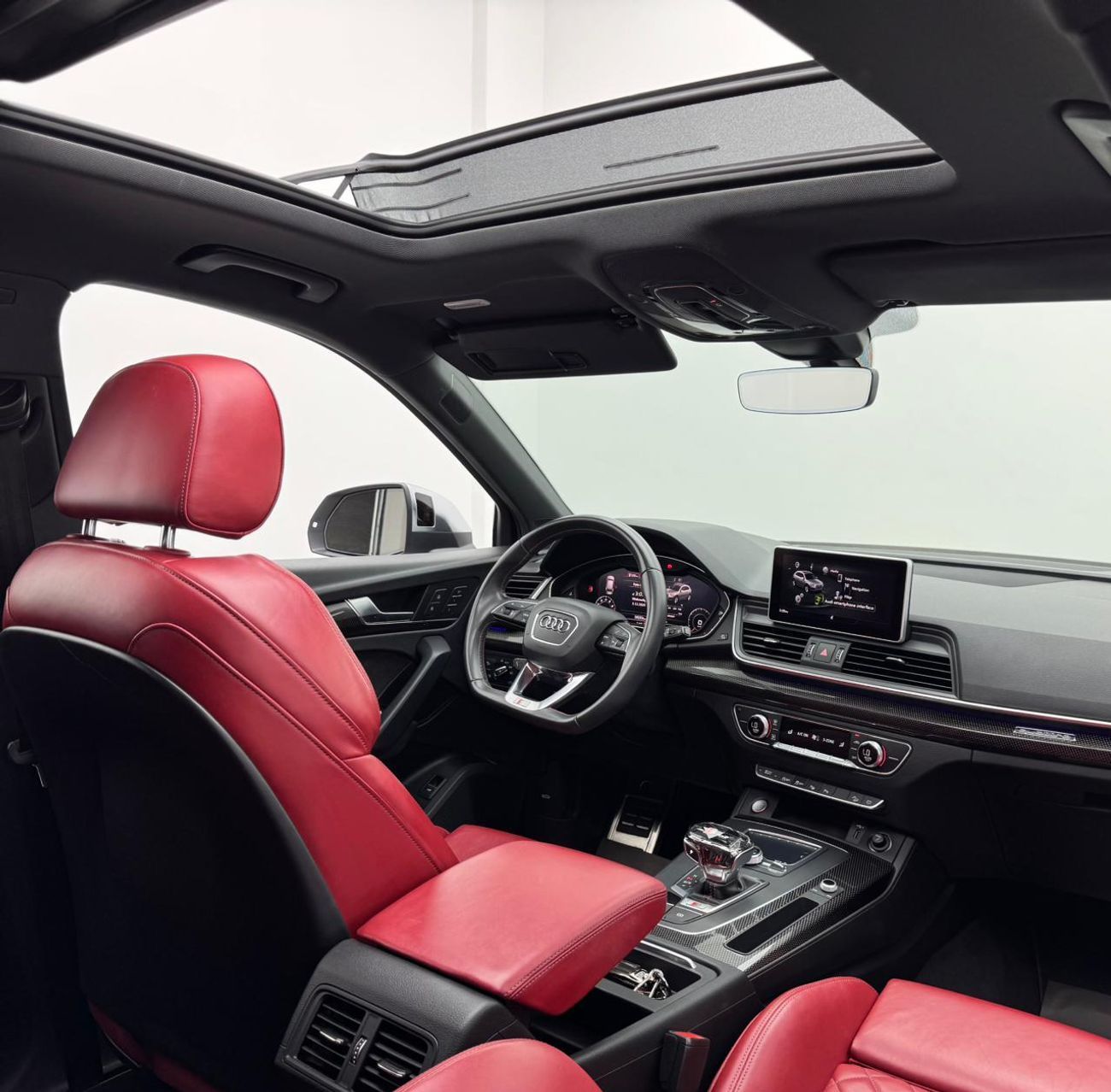 Audi SQ5 TFSI quattro 3.0L  2020 Audi SQ5 Quattro, Full Service History, 1 Year Warranty, Excellent Condition