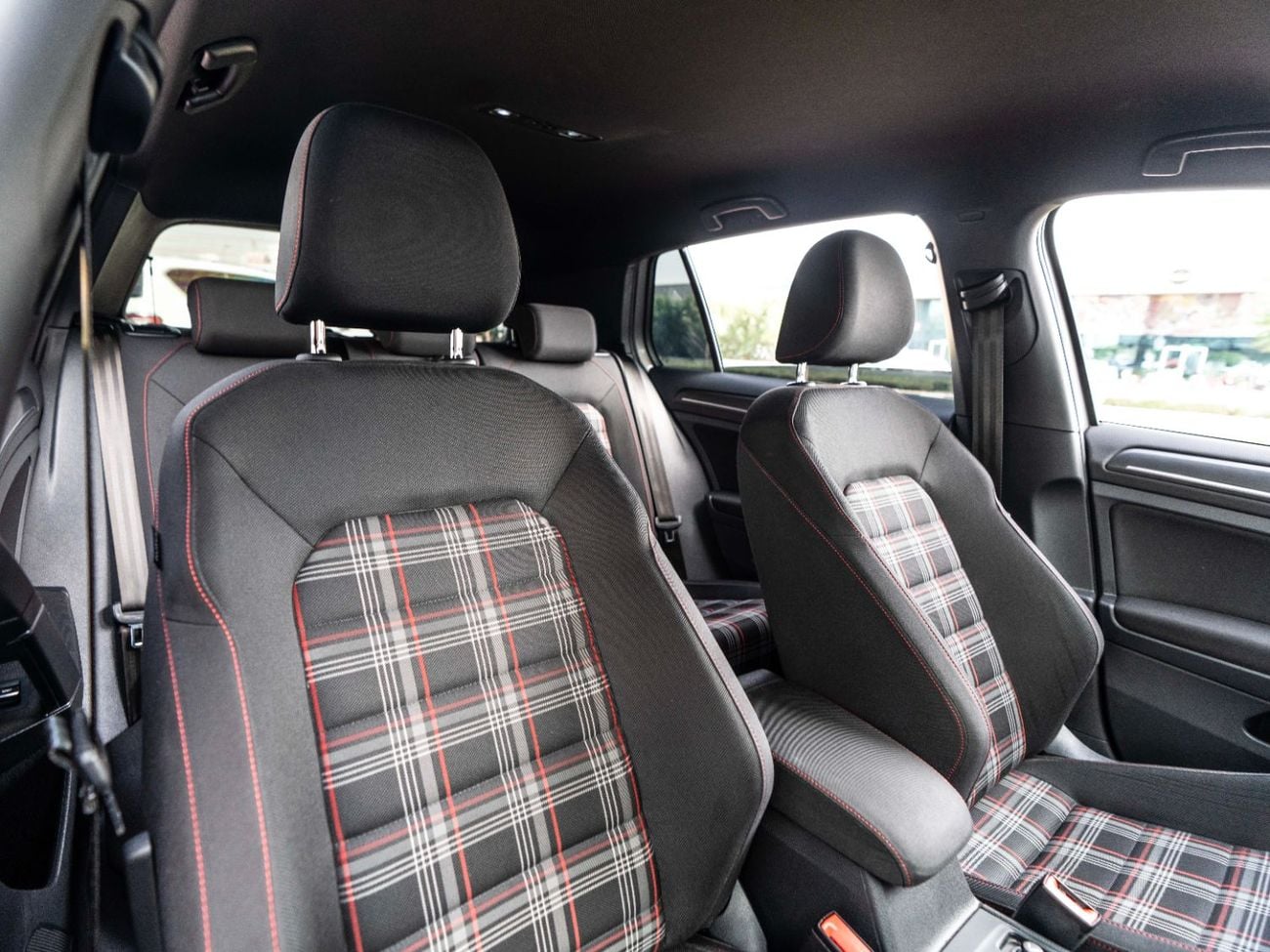 Volkswagen Golf GTI Sport 2.0T