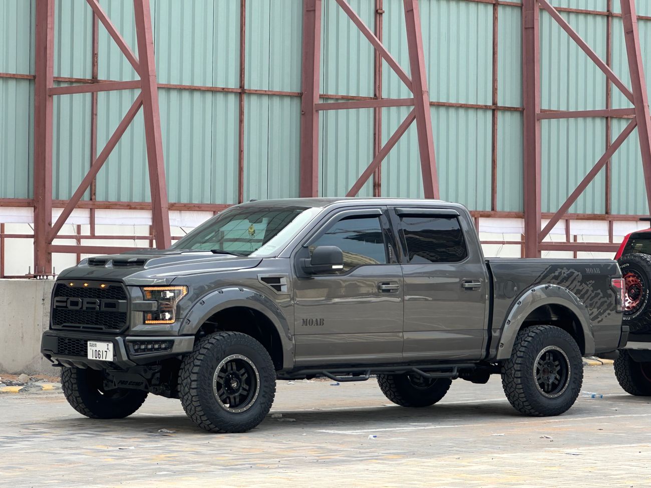فورد F 150 4x4 V8 5.0LX  Mint Condition US Specs