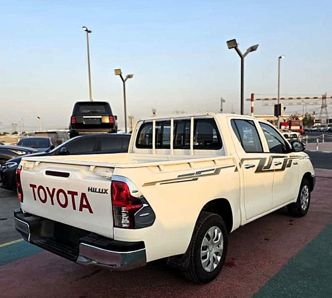 Toyota Hilux Toyota Hilux D.C 2.4L Diesel M/T 4*2 2025