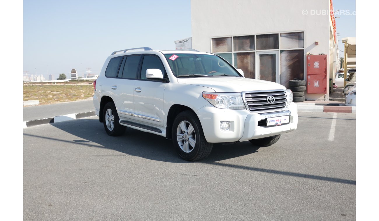 Toyota Land Cruiser GXR V8 FULL OPTION SUV WITH GCC SPEC