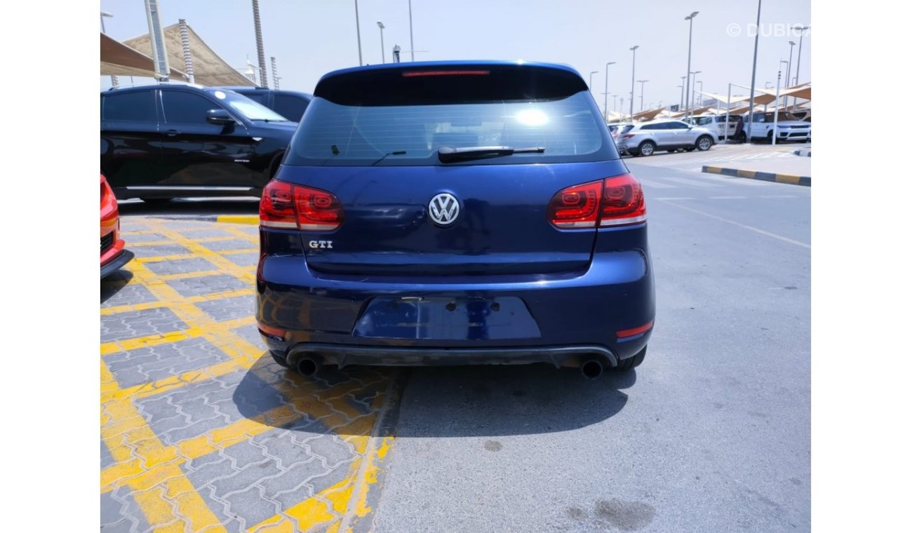 فولكس واجن جولف GTI