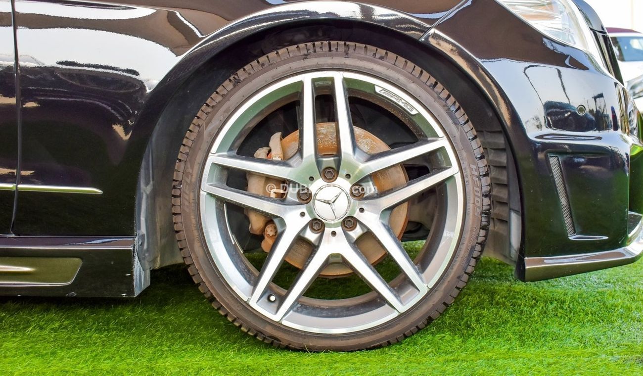 Mercedes-Benz E 350 AMG Bodykit E550 Badge