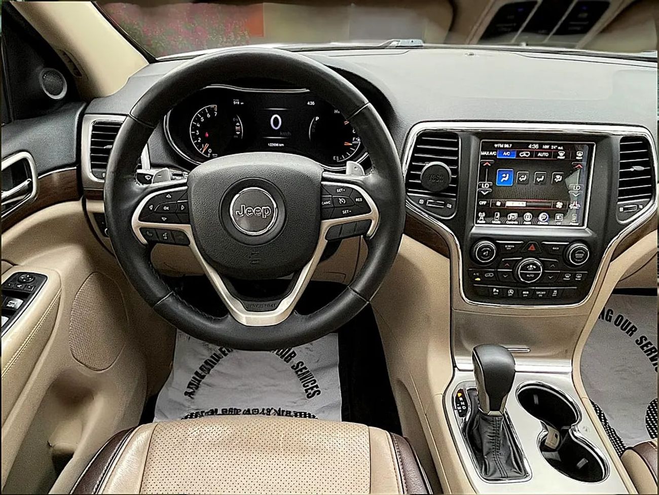 Jeep Grand Cherokee 1,157 P.M | Exclusive - GCC Specs | Original paint