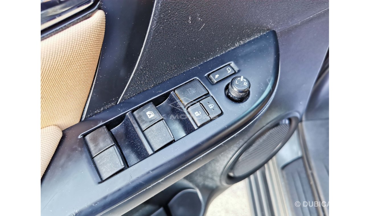 تويوتا فورتونر 2.7L, 17" Rims, Rear A/C, Fabric Seats, 4WD Gear, DRL LED Headlights, Traction Control (LOT # 9677)