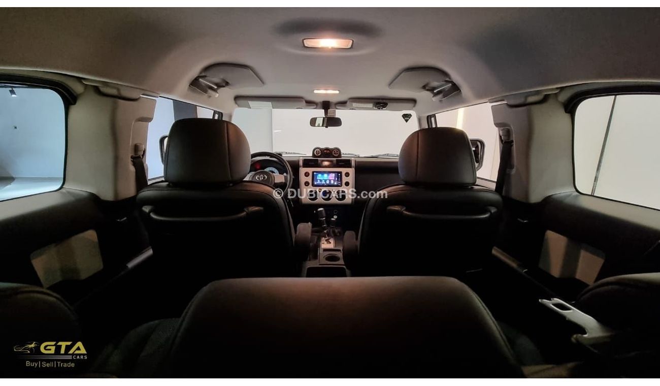 تويوتا إف جي كروزر 2014 Toyota FJ Cruiser GXR, Full Service History, GCC