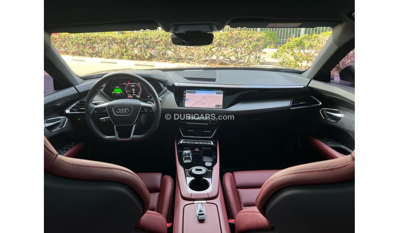 Audi etron GT AUDI GT E-TRON 2022 GCC SPCIAL EDITIONS UNDER WARRANTY WITH SERVICE CONTRACT
