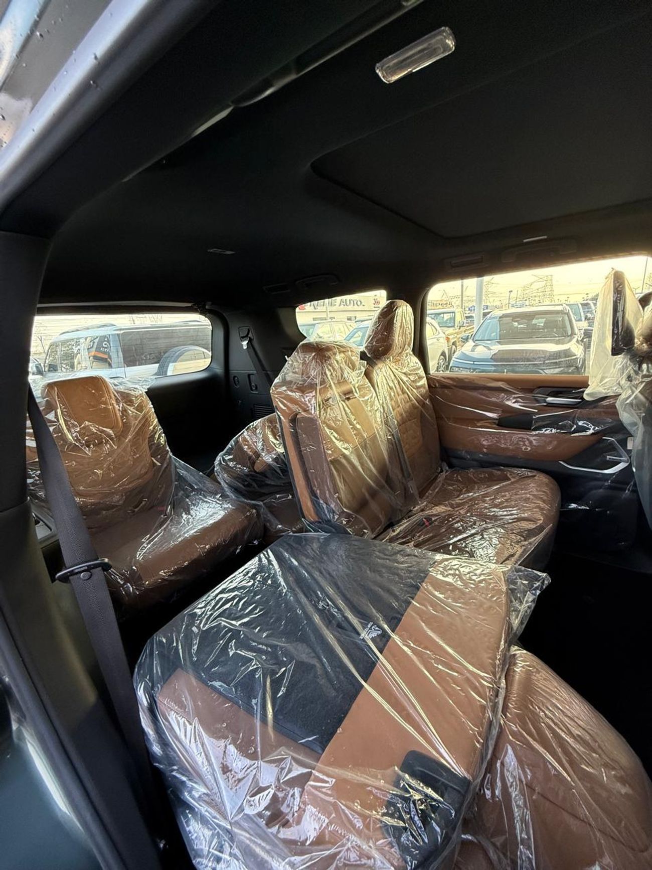 نيسان باترول LE PLATINUM CITY Nissan Patrol LE Platinum City (Export Only)