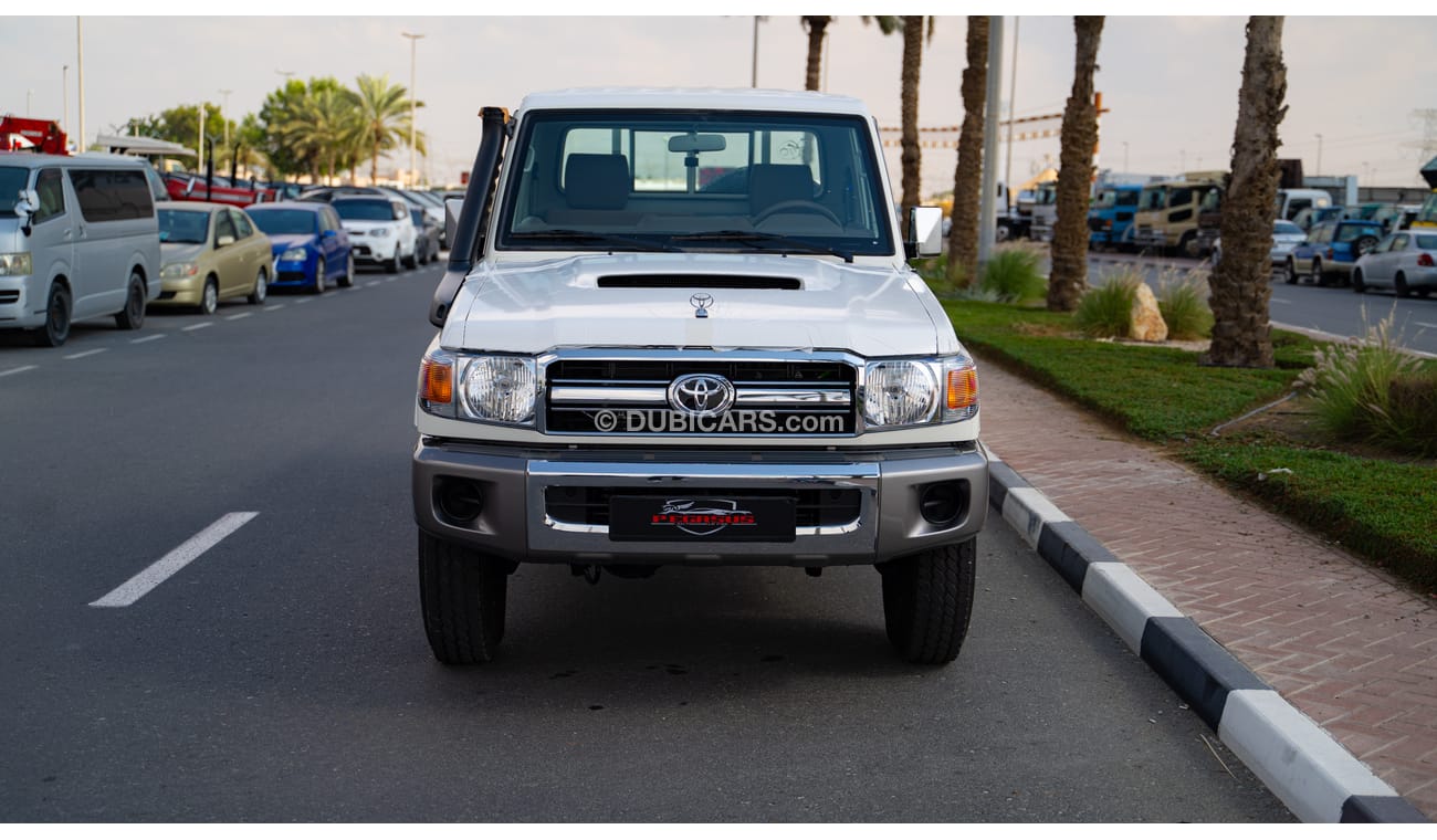 تويوتا لاند كروزر PICKUP 79 - 4.5L V8 DIESEL MT SINGLE CAB  ( 2023 NEW !!!!!1)