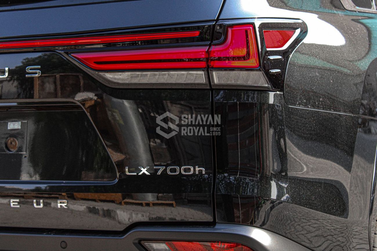 Lexus LX 700h LHD 3.5L HYBRID VIP 4 SEATS AT ML 2025MY