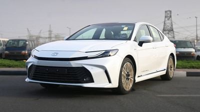 Toyota Camry Camry LE Hybrid GCC Japan made