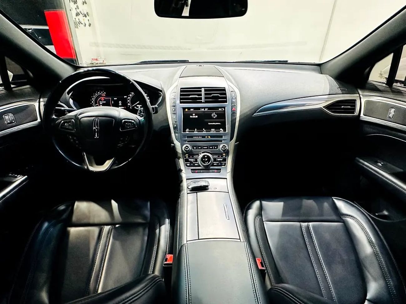 Lincoln MKZ GCC SPECS WELL MAINTAINED WITH ONE YEAR WARRANTY 37500